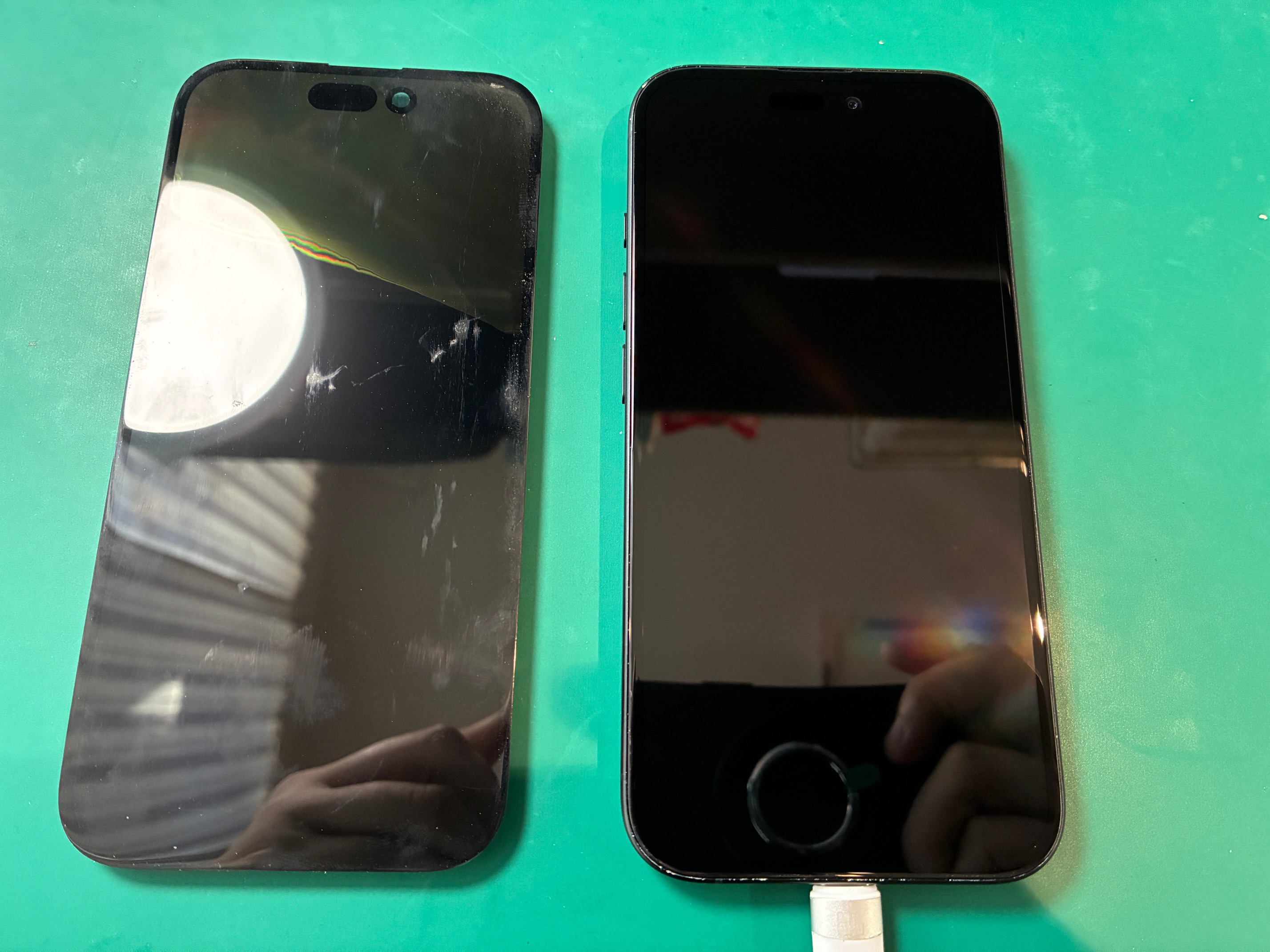 神戸市からお越しのお客様よりiPhone16の画面交換をご依頼いただきました！